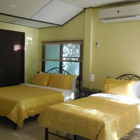 Guest House, Shared Pool, Private Bathroom And Kitchen Phuket Extérieur photo